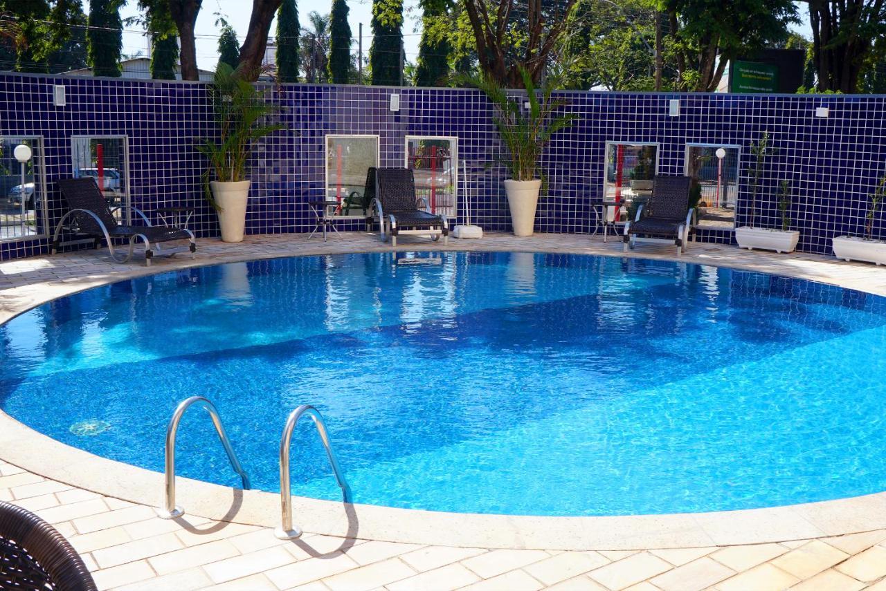 Hotel Golden Park Uberaba By Nacional Inn Zewnętrze zdjęcie