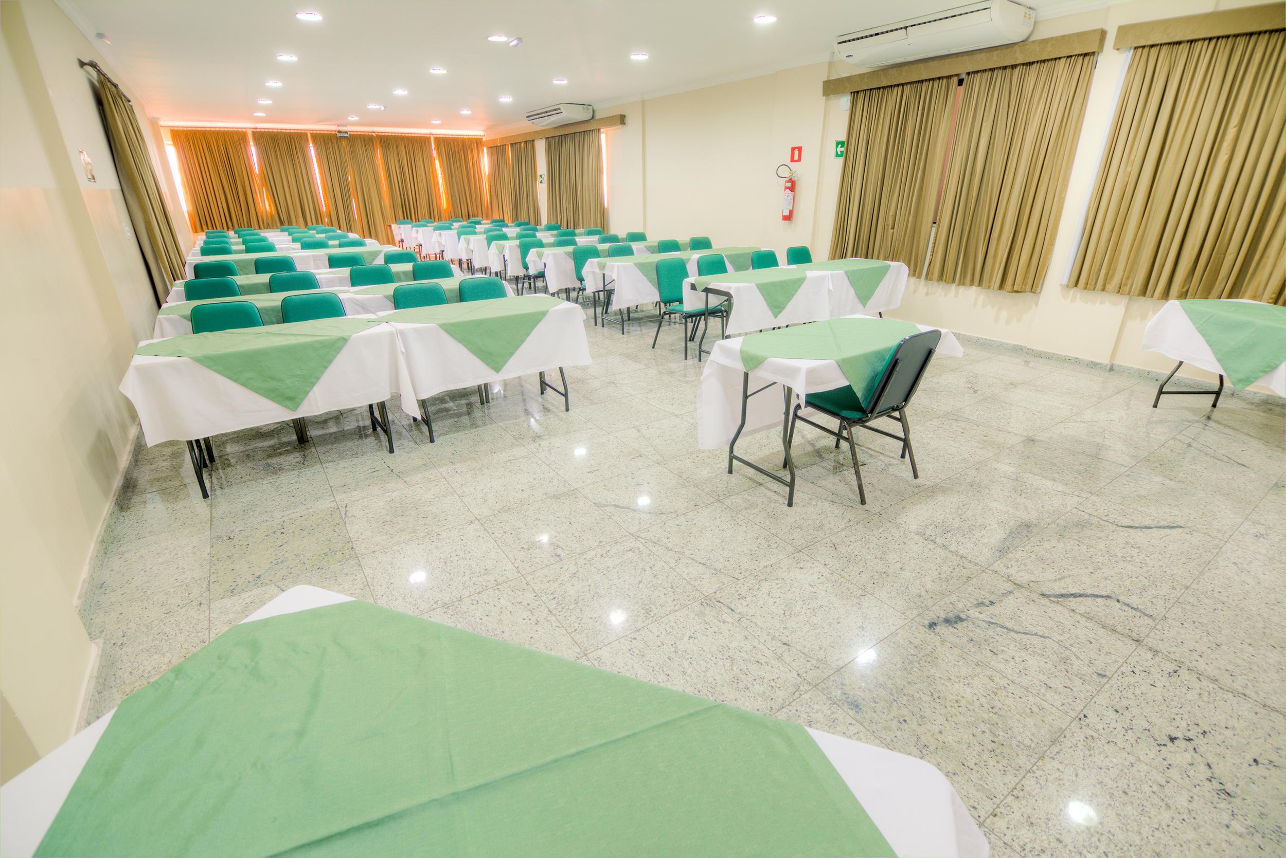 Hotel Golden Park Uberaba By Nacional Inn Zewnętrze zdjęcie
