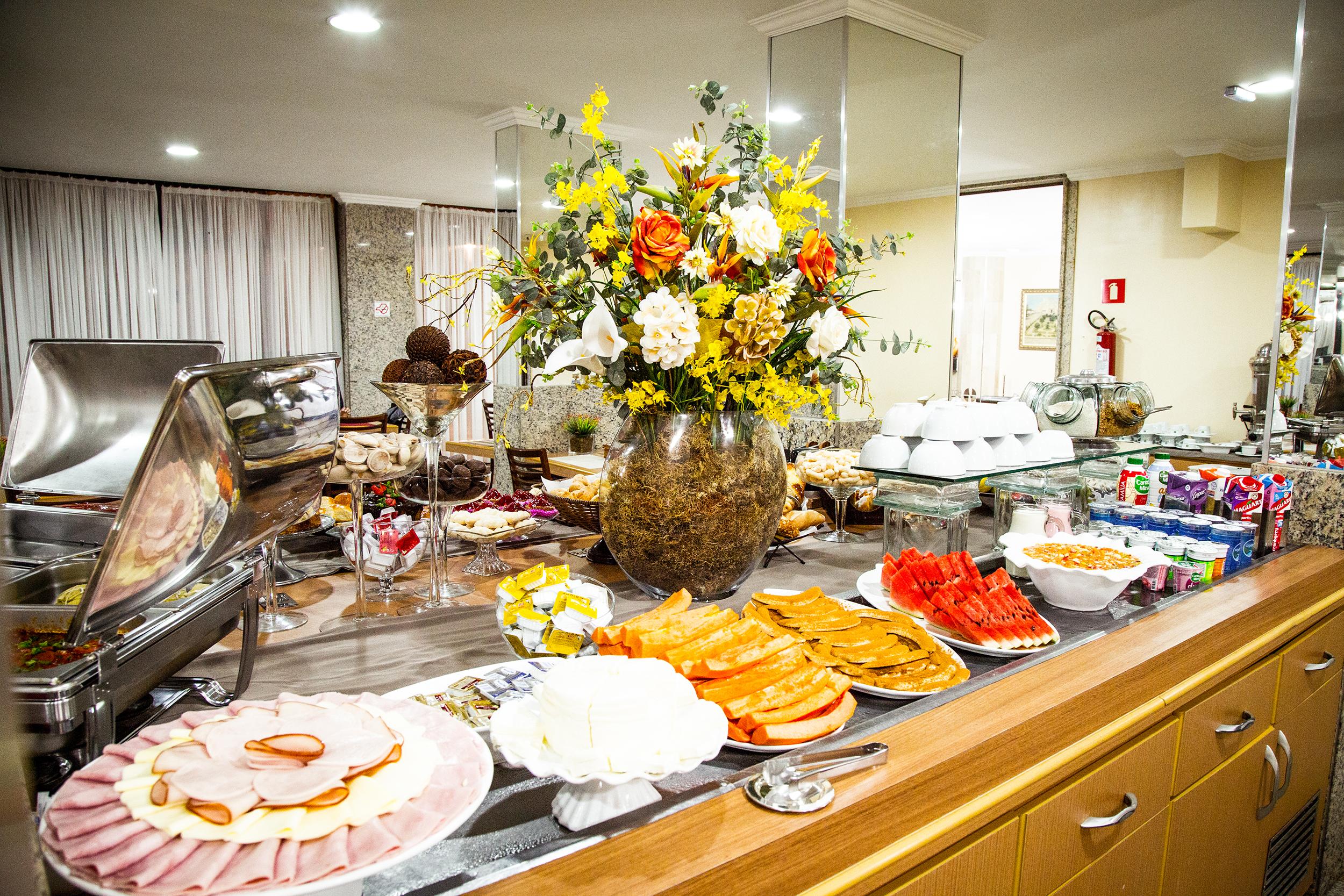 Hotel Golden Park Uberaba By Nacional Inn Zewnętrze zdjęcie