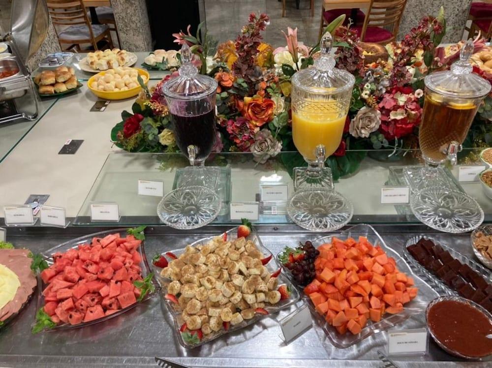Hotel Golden Park Uberaba By Nacional Inn Zewnętrze zdjęcie