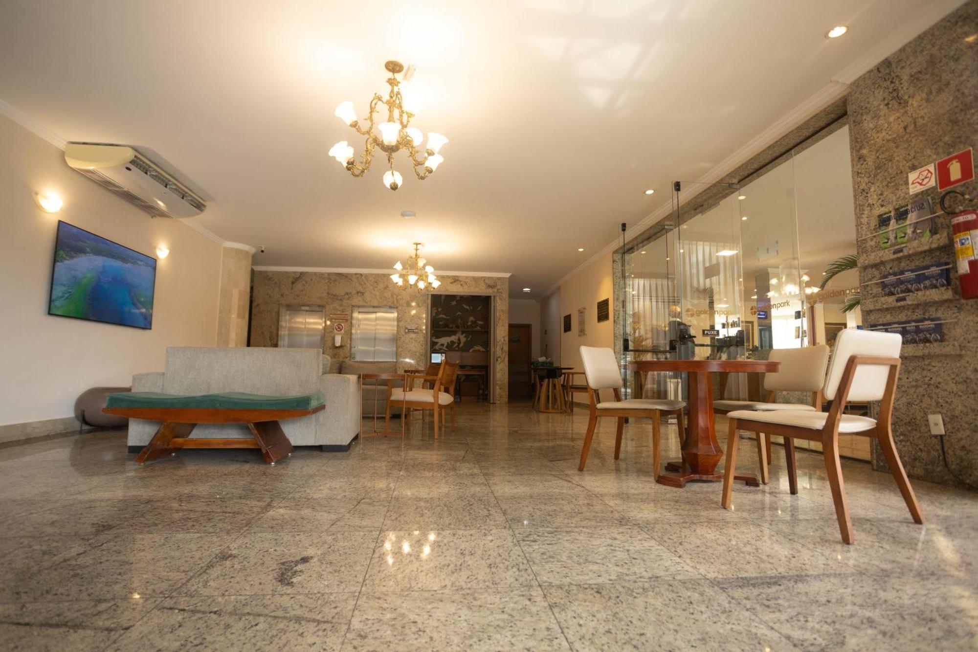 Hotel Golden Park Uberaba By Nacional Inn Zewnętrze zdjęcie