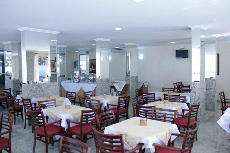 Hotel Golden Park Uberaba By Nacional Inn Zewnętrze zdjęcie