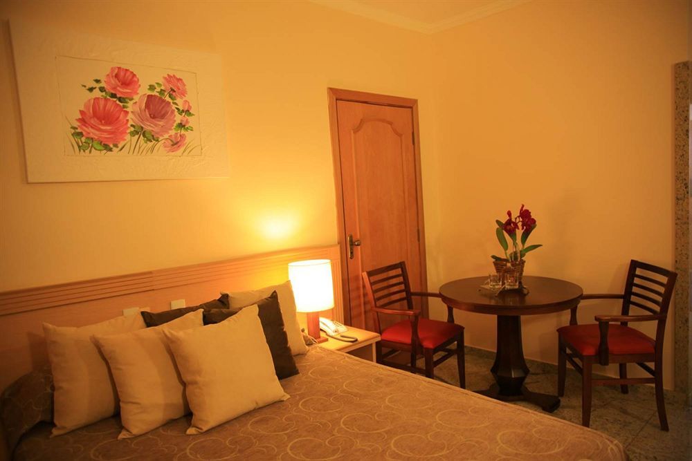 Hotel Golden Park Uberaba By Nacional Inn Zewnętrze zdjęcie